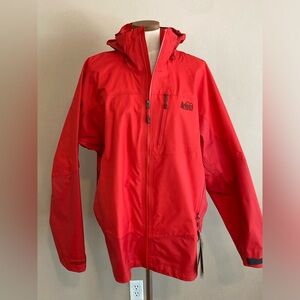 REI Stormbolt GTX jacket red size men’s xl. New with tags.